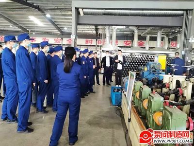 荊門市應(yīng)急管理局消防救援支隊(duì)組織人員到神龍消防參觀指導(dǎo)交流學(xué)習(xí)