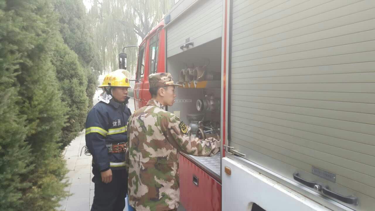 山西消防總隊對河邊鎮(zhèn)鎮(zhèn)政府專職消防隊進行考核